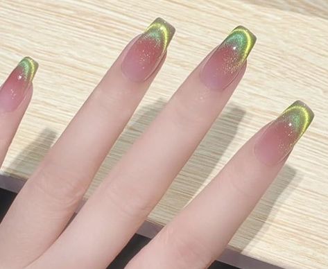 Green Cat Eye Nails Magnetic Gel Polish Green Cat Eye, Self Nail, Gradient Hair, Magnetic Nail Polish, Nail Polish Gel, Eye Nails, Magnetic Nails, French Acrylic Nails, Cat Eye Gel