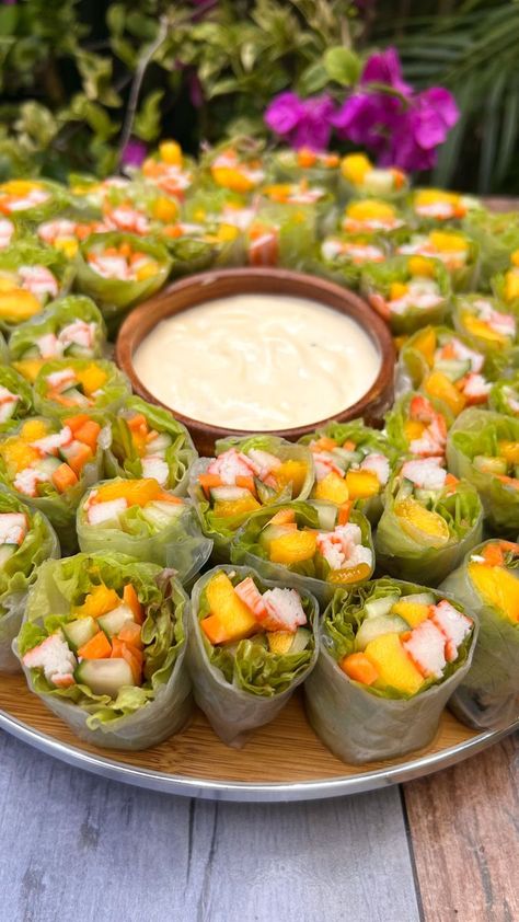 Kani Salad Roll | Craving for this!🤤 Kani Salad Roll! Patok din ito pangbenta🤑 | By Taste Of Pinas Crab Salad Roll, Kani Salad Plating Ideas, Kani Roll Recipe, Kani Salad Recipe, Kani Salad, Salad Roll, Crab Stick, New Years Dinner, Salad Rolls