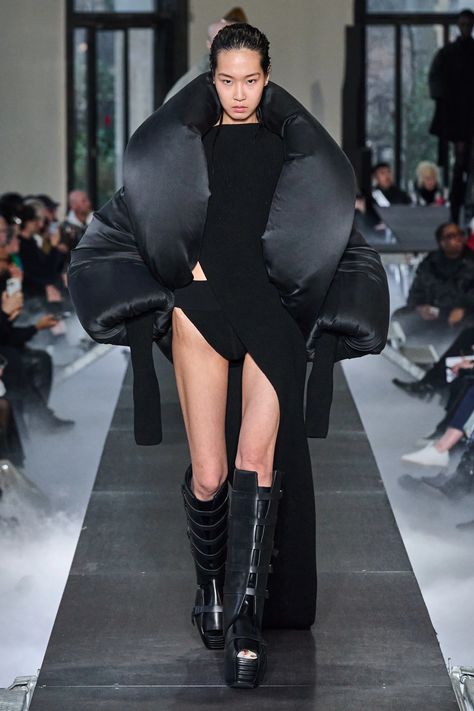 Rick Owens Fall 2023 Ready-to-Wear Collection | Vogue Rick Owens Outfit, Rick Owens Fashion, Fall 2023 Ready To Wear, Rick Owens Women, 2023 Ready To Wear, Concept Clothing, Mood Board Fashion, Future Fashion, Fall 2023