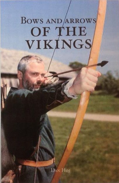 Viking Archery - Bows and Arrows of the Vikings Viking Bow, Viking Shields, Bow Tattoo Designs, Archery Gear, Medieval Artwork, Bayeux Tapestry, Viking Life, Viking Shield, Archery Bows