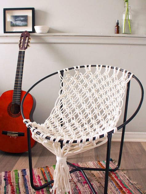 Macrame Chair Seat, Folding Chair Makeover, Sewing Room Ideas, Macrame Chair, Hoop Chair, Macrame Hammock Chair, Upcycle Chair, Room Ideas On A Budget, Macrame Chairs