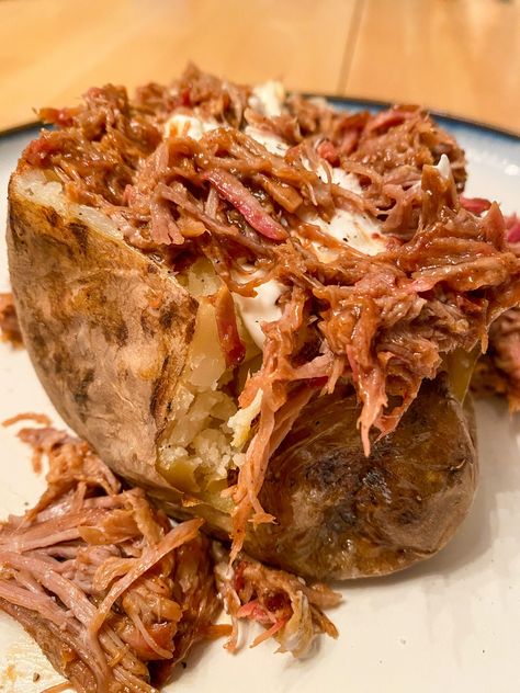 The Best Pulled Pork Baked Potato Recipe Pulled Pork Baked Potatoes, Pulled Pork Baked Potato Recipes, Pulled Pork Baked Potato, Pulled Pork Potato, The Best Pulled Pork, Vinegar Bbq Sauce, Best Pulled Pork, Baked Potato Recipe, Baked Potato Recipes