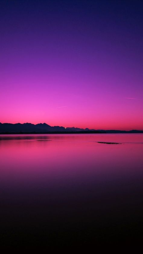 Bike Rider Photography, Aurora Borealis Painting, Violet Sunset, Rider Photography, Trippy Backgrounds, Iphone Wallpaper Sky, Zoom Photo, Dslr Background Images, Beautiful Wallpapers Backgrounds