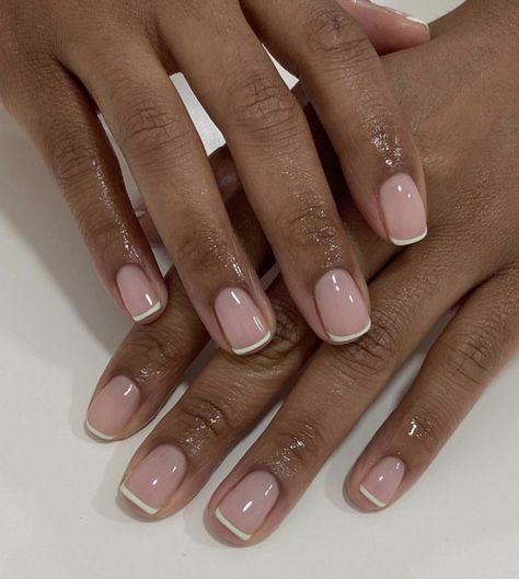 Minimalist Manicure, Italy Nails, Short Classy Nails, Shorties Nails, Biab Nails, Natural Nails Manicure, Natural Nail Designs, Subtle Nails, Work Nails