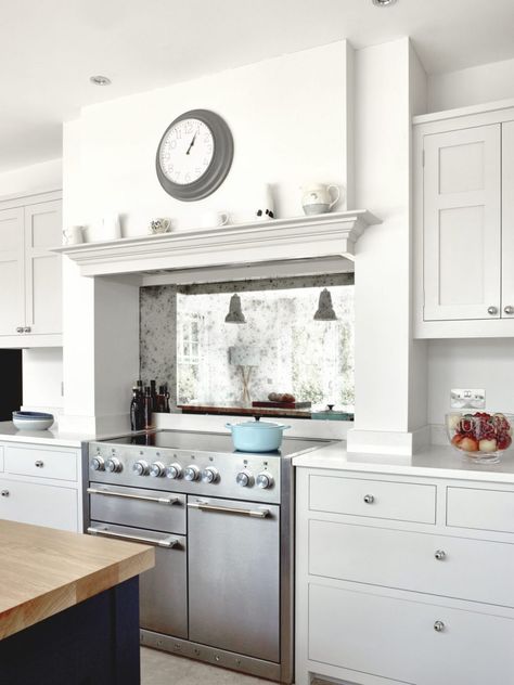 Cooker In Chimney, Chimney Ideas, Kitchen Cooker Hood, Painted Shaker Kitchen, Kitchen Mantle, Extension Kitchen, Kitchen Chimney, Kitchen Cooker, Open Plan Kitchen Living