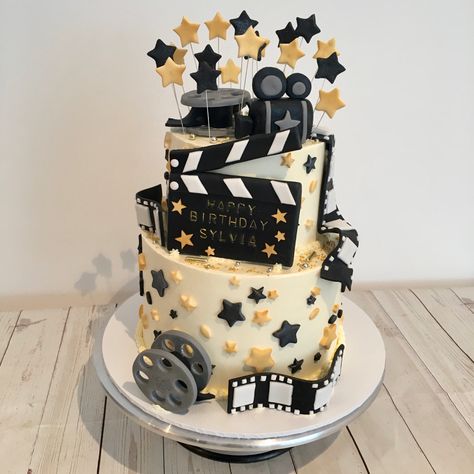 Movies Birthday Cake, Cinema Cake Ideas, Film Cake Ideas, Movie Cake Ideas, Hollywood Theme Cake, Cinema Cake, Movie Theme Cake, Hollywood Cake, Movie Cake