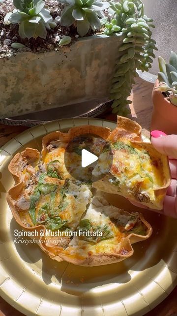 Kristy Hawk on Instagram: "Spinach & Mushroom Frittata Super simple & delicious! If you don’t have an air fryer, bake it in the oven at 350 until it’s no longer jiggly.   RECIPE - Makes 1 frittata with 4 pieces  INGREDIENTS: 1 Hero tortilla (or your favorite tortilla)  2 eggs  3 Tbsp cottage cheese  1/3 cup fresh baby spinach  2 mushrooms, sliced  1/4 cup feta cheese  salt, pepper & garlic powder to taste  DIRECTIONS: 1. Preheat air fryer to 350 degrees F.  2. Grease a 7” pan that is air fryer or oven safe.  3. Place the tortilla in the pan and press down.  4. Crack 2 eggs into the tortilla and whisk them a bit.  5. Add in the remaining ingredients and stir until combined.  6. Air fry for 13 minutes or until no longer jiggly.  7. Cut into fourths and enjoy!  NUTRITION: 1 frittata (4 pieces Spinach Mushroom Frittata, Mushroom Frittata, Egg Frittata, Keto Quiche, Spinach Frittata, Lo Carb Recipes, Spinach Mushroom, Frittata Recipe, Cheese Frittata