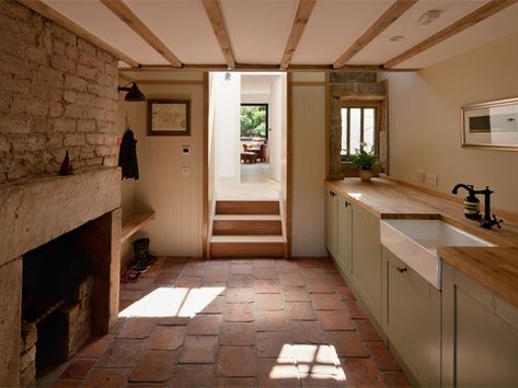 Scottish Croft Interiors, Scottish Bothy Interior, Scottish House Interior, Scottish Homes Interior, Bothy House, Coorie Scottish Interior, Scottish Bothies, Scottish Interior Design, Scottish Bothy