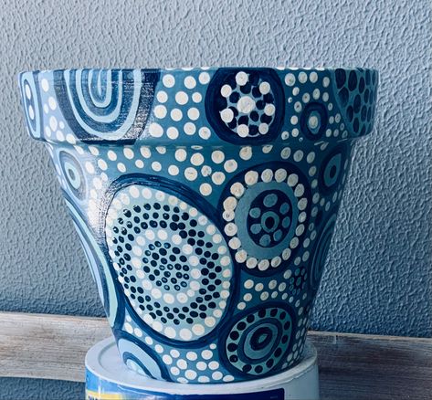 Dot Painting On Vase, Dot Art On Pots, Painted Tins, Small Terracotta Pots, Aboriginal Dot Art, Pot Painting, Pot Design, Flower Pot Design, Art 2024