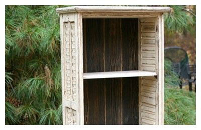 Methods of Upcycling Shutters and how to Re-Purpose Old Shutters Vinyl Shutters Repurposed Ideas, Repurposed Shelves, How To Make Louvered Shutters, Vinyl Shutters Repurposed, Shutter Bookshelf, Shelves Made From Old Shutters, Shutter Shelf, Shutter Projects, Shutter Decor