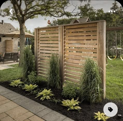 Privacy Fence Designs, Privacy Landscaping, Backyard Privacy, Privacy Screen Outdoor, Outdoor Privacy, Balcony Ideas Apartment, Diy Outdoor Decor, Backyard Fences, Wooden Fence