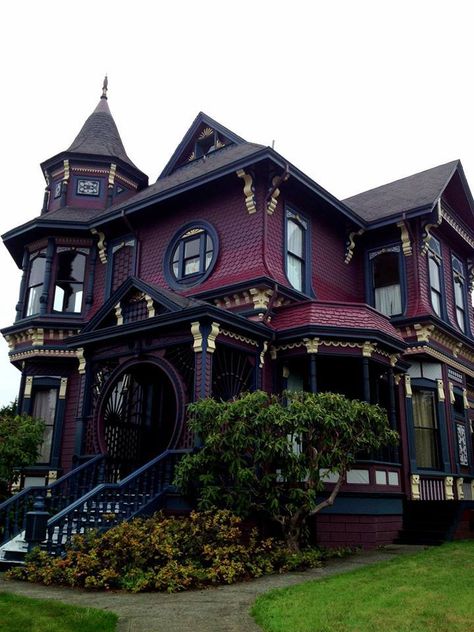 Gothic Victorian Homes, Gothic Victorian House, Gothic Homes, Victorian Homes Exterior, Victorian Style House, Victorian Style Homes, Goth Home Decor, This Old House, Gothic Victorian