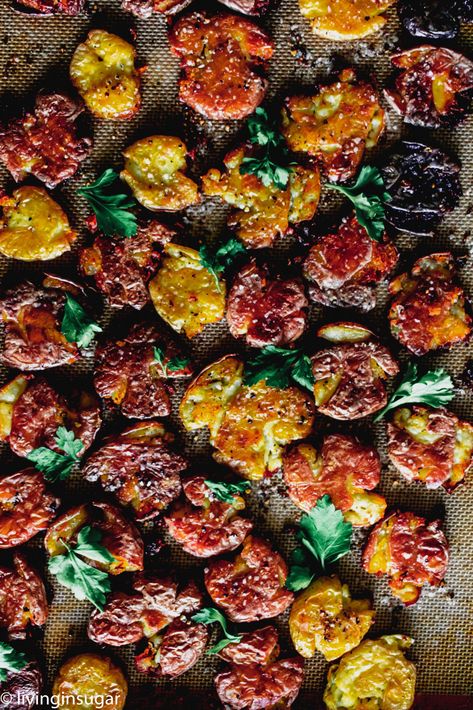 Small Potatoes Recipe, Tiny Potato, Potatoes In Oven, Crispy Smashed Potatoes, Purple Potatoes, Small Potato, Fast Dinners, Fall Soups, Smashed Potatoes