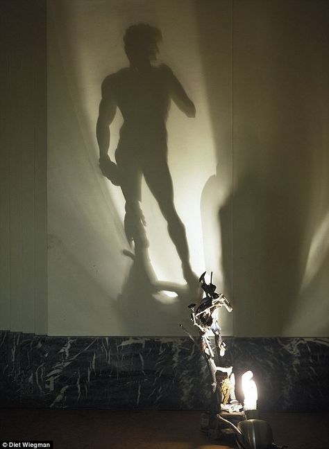 Shadow Shadow, Willem De Kooning, Tainan, Rene Magritte, Shadow Art, Shadow Play, Light Sculpture, Dutch Artists, The Shadow