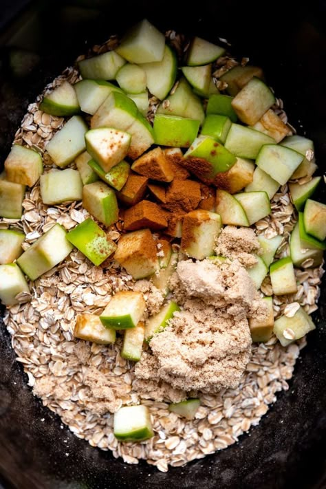 Slow Cooker Apple Cinnamon Oatmeal-1 Apple Cinnamon Slow Cooker Oatmeal, Crockpot Overnight Oatmeal Recipes, Apple Oatmeal In Crockpot, Slow Cooker Apple Oatmeal Overnight, Crock Pot Apple Oatmeal, Crockpot Protein Oatmeal, Crockpot Apple Cinnamon Oatmeal, Crock Pot Oatmeal Old Fashioned, Crockpot Apple Oatmeal Overnight