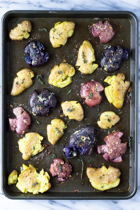 Smashed Fingerling Potatoes, Purple Potato Recipes, Fingerling Potatoes Recipes, Roasted Smashed Potatoes, Smashed Potatoes Recipe, Roasted Fingerling Potatoes, Crispy Garlic, Purple Potatoes, Fingerling Potatoes