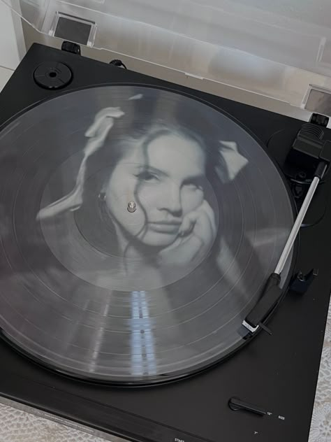 You Are My Moon, Vinyl Aesthetic, Lana Del Rey Love, Lana Del Rey Vinyl, Lana Rey, Brooklyn Baby, Vinyl Cd, Lana Del Ray, Music Aesthetic