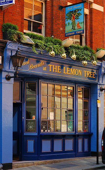 London Cafe, Design Café, British Pub, London Pubs, Pub Signs, Shop Fronts, Time Time, Shop Front, Lemon Tree