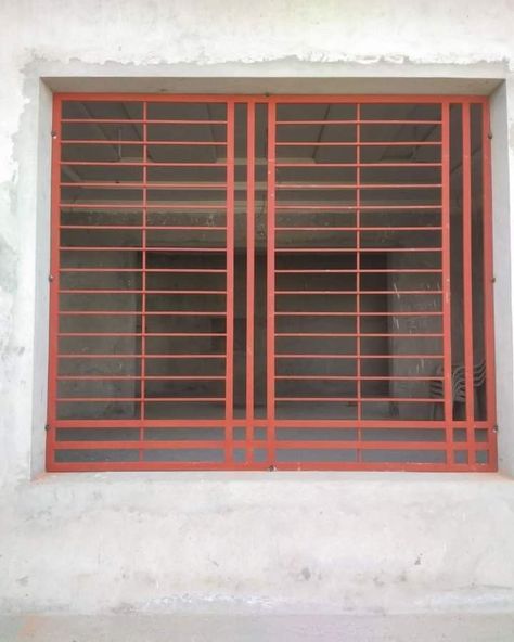 Aluminium Window Design Modern Classic Window Design, Grill Design Modern, Aluminum Windows Design, Steel Grill Design, Front Building Design, Iron Window Grill, Grill Designs, Window Grills, Modern Window Grill