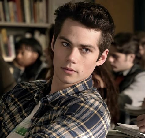 Cute Dylan O'brien, Dylan O'brien Stiles, Dylan O'brien Teen Wolf, Dylan O'brien Boyfriend Material, Dylan O'brien Aesthetic, Stiles Stilinski Icons, Dylan O Brien Icons, Stiles Teen Wolf, Teen Wolf Boy