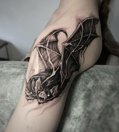 Gothic Back Piece Tattoo, Bats Tattoo Shoulder, Bat Face Tattoo, Bat Skull Tattoo, Dark Bat Tattoo, Gothic Bat Tattoo, Black And Grey Bat Tattoo, Bat Tattoo Gothic, Bat Swarm Tattoo