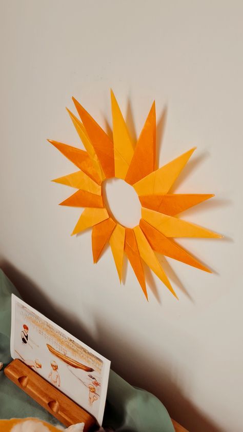 Waldorf decoration silk paper origami Origami Sun, Paper Kite, Sun Paper, Suncatcher Diy, Colorful Interior, Colorful Interior Design, Paper Origami, Silk Paper, Nature Table