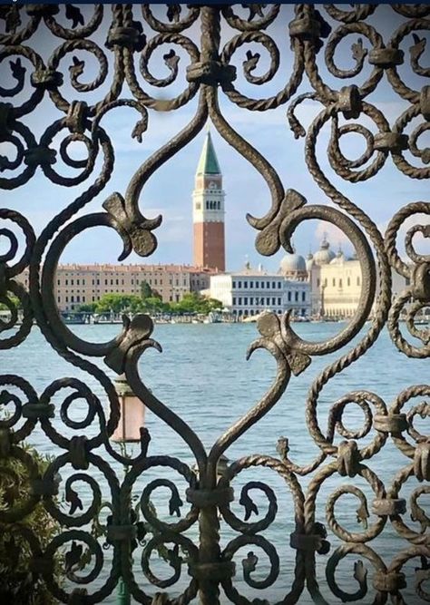 Eat Pray, Places In Italy, Gothic Design, Carnival Masks, World Cities, Travel Photo, Historical Art, Clock Tower, Beautiful City