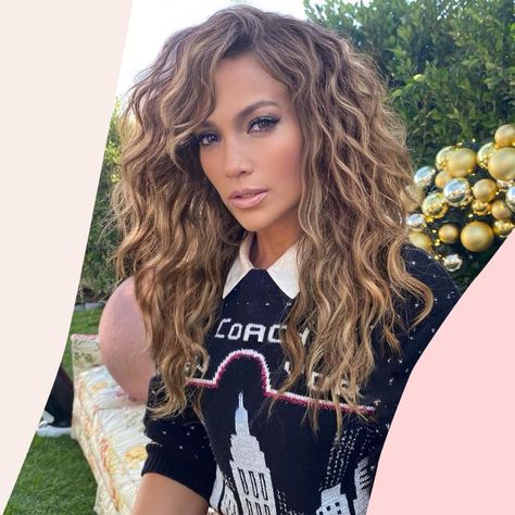 Jlo Hair, Jennifer Lopez Hair, Highlights Curly Hair, Curly Hair Tutorial, Colored Curly Hair, Haircuts For Curly Hair, Curly Hair Inspiration, Curly Hair Cuts, Long Curly Hair