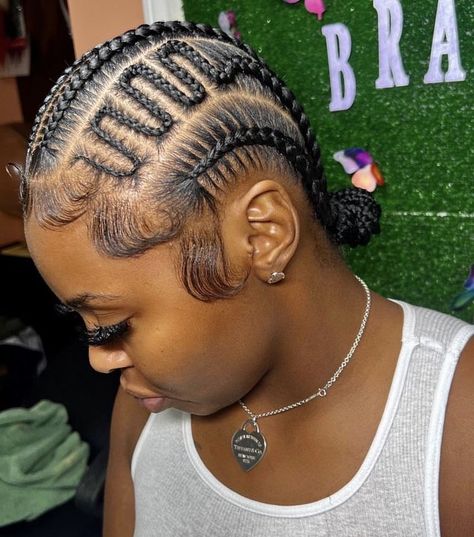 Small Stitch Braids, Straight Back Braids Cornrows Hairstyles, Zig Zag Cornrows Braids, Natural Cornrow Hairstyles, Black Hair Protective Styles, Cutest Hairstyles, Hair Braid Patterns, Braided Hairstyles For Black Women Cornrows, Feed In Braids Hairstyles