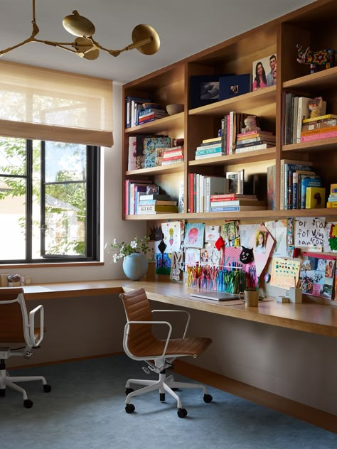 Shared Study Room, Storage Above Desk, Home Office Writer, Corner Desk Office Layout, Box Room Study Ideas, Built In Desk Wall, Open Shelving Office, Family Study Room, Bonus Room Office Combo