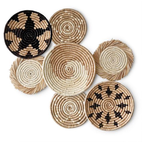 PRICES MAY VARY. 100% Handmade from Natural Seagrass Natural Materials Wall Decor: The basket wall art crafted from 100% seagrass, which is lightweight and eco-friendly and boast excellent moisture resistance. Each piece features a beautiful pattern painted with premium, long-lasting paint that won't easily fade. This 7-piece wall basket decor set comes in three different sizes: 13.0 inches, 12 inches, and 9.84 inches. Pure Handicraft Products: These woven wall decor are handwoven by skillful cr Large Basket Wall Decor, Rafia Wall Hanging, Wicker Wall Art, Wall Basket Decor Ideas, Coven House, Woven Wall Basket Decor, Wicker Basket Decor, Boho Wall Basket Decor, Woven Basket Decor