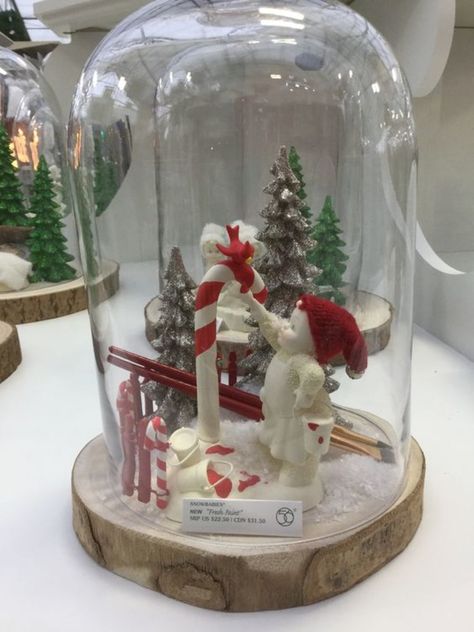 Snowbabies Display, Bell Jar Centerpiece, Christmas Cloche Ideas, Glass Cloche Decor, Christmas Cloche, Cloche Ideas, Christmas Fairy Garden, Cloche Decor, Christmas Globes