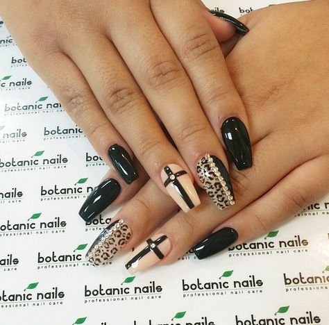 Brown Nail Art, Leopard Print Nails, Edgy Nails, Brown Nails, Madonna, Nail Inspo, Class Ring, Leopard Print, Nail Designs