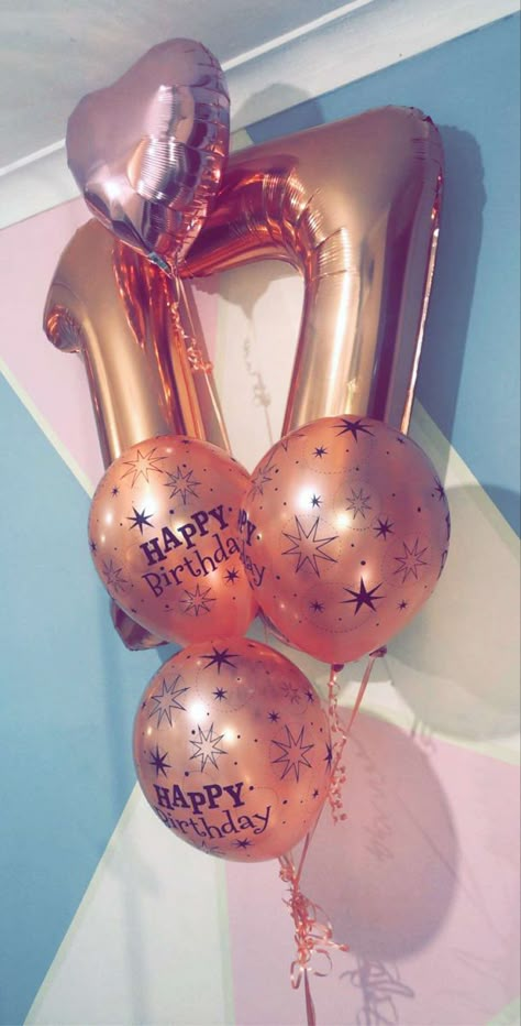 17 Birthday Balloons, Its My 17th Birthday, 17 Doğum Günü, Happy Birthday To Me Quotes, Birthday Wishes Pics, 17th Birthday Ideas, 16th Birthday Decorations, Birthday 17, Happy 17th Birthday