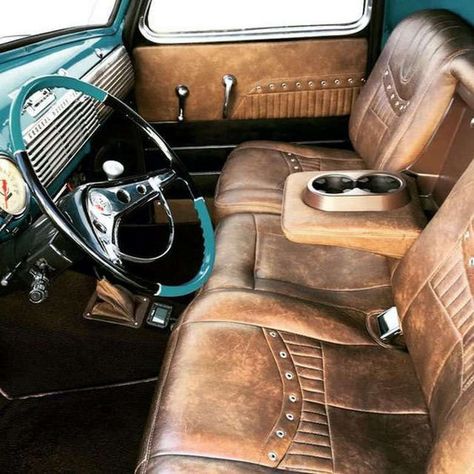 Rat Rod Interior, Truck Chevy, Rat Rod Trucks, Chevy 3100, Custom Car Interior, Auto Retro, Rat Rods Truck, International Scout, Old Pickup Trucks