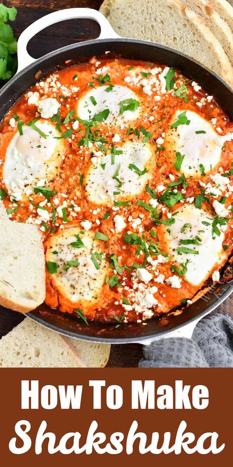 Shakshuka is a bright and vibrant tomato based egg dish with a mouthwatering touch of spice. It’s a wonderful one-dish breakfast recipe make with eggs, then cooked in a bed of chunky tomato and vegetable sauce that’s spiced with the perfect amount of cumin, paprika, and red pepper flakes. Tomato Egg Bake, Tomato Egg Recipe, Eggs Tomato Sauce, Chunky Tomato Sauce, Tomato Breakfast, Healthy Egg Recipes, Tomato Dishes, Baked Tomatoes, Egg Recipes For Breakfast