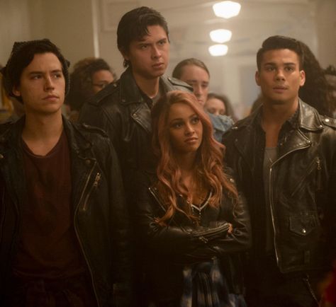 Southside Serpents Riverdale Southside Serpents, Drew Ray Tanner, Sweet Pea Riverdale, Riverdale Season 1, Riverdale Season 2, Jordan Connor, Jughead And Betty, Robin Givens, Southside Serpents