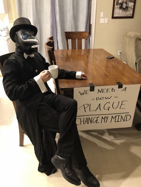 Doctor Stuff, Random Jokes, Memes Ramdom, Plague Doctor Costume, Plague Doctors, Black Plague, Scp 049, Plague Doctor Mask, Doctor Costume