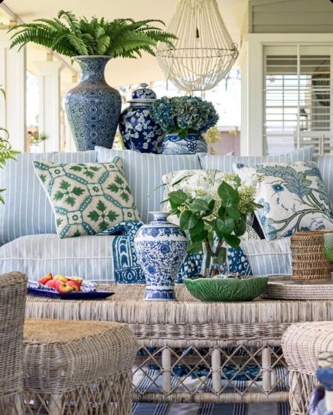 Coastal Mediterranean Interior Design, Indah Island, Hamptons Interior Design, Blue And Green Living Room, Blue And White Living Room, Happy Room, There Is Still Time, Blue White Decor, Coastal Living Room