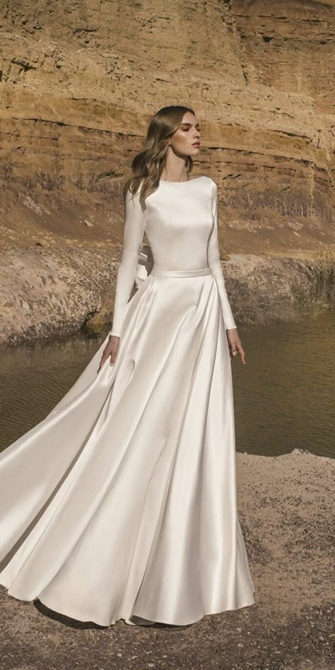 Modest Wedding Dresses With Sleeves, Bride Dress Simple, Wedding Dress Guide, Dress Guide, Modest Wedding, Wedding Dress Trends, Wedding Dress Sleeves, Modest Wedding Dresses, Satin Wedding