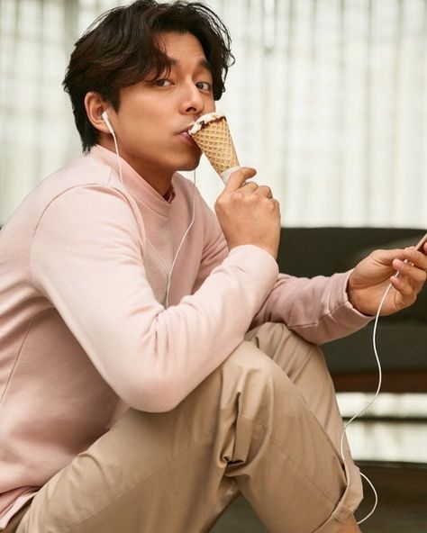 Korean Photoshoot, Kim Go Eun, Jung So Min, Lee Dong Wook, Gong Yoo, Korean Actresses, Kdrama Actors, Variety Show, 인물 사진