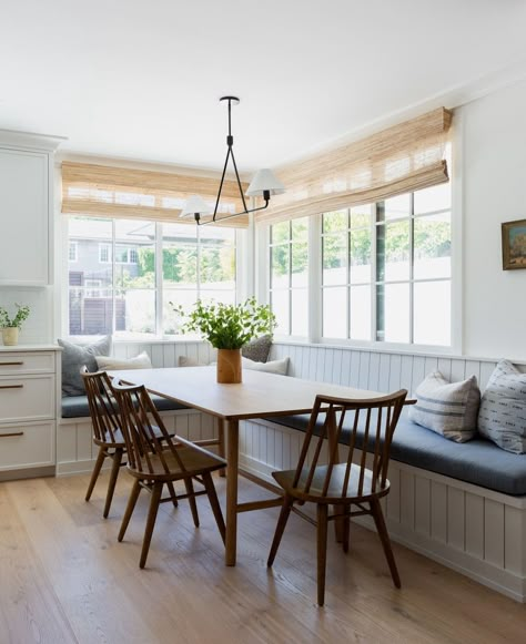 Area Off Kitchen Ideas, Breakfast Nook With Long Table, Eat In Kitchen Corner Bench, Half Booth Dining Table, Corner Eat In Kitchen, Small Kitchen With Banquette, Breakfast Nook Long Table, Window Bench Kitchen Table, Kitchen Eat In Area