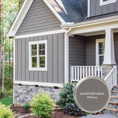 Gray Shaker Siding Exterior, Gray And White Home Exterior, Grey Siding White Trim, Gray House Paint Exterior, Slate Grey Exterior House Color, Brown Grey House Exterior, Exterior Gray House, Light Grey Cottage Exterior, Small Grey House Exterior