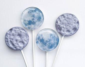 LunaLollipopsCo - Gourmet Handmade Lollipops From Austin, Texas - Etsy Moon Cake Pops, Moon Party Ideas, Custom Lollipops, Handmade Lollipops, Lolli And Pops, Treasure Hunt For Kids, Full Moon Party, Outer Space Party, Bubble Party