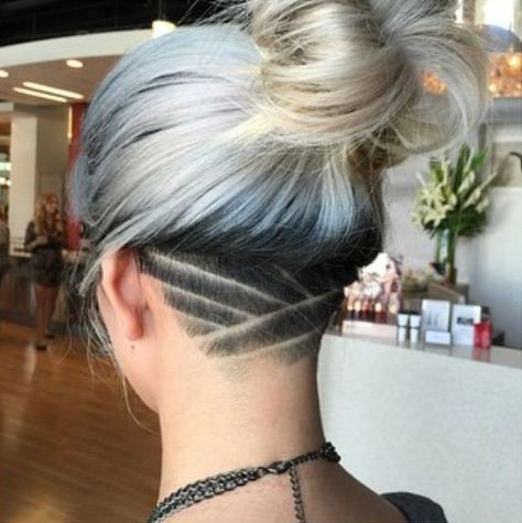 There's an undercut revival happening, and you'll be surprised to see just how pretty the style can be Undercut Ideas, Undercut Hair Designs, Undercut Hairstyles Women, Undercut Hair, Undercut Long Hair, Undercut Designs, Hair Tattoos, Undercut Hairstyles, Shaved Hair