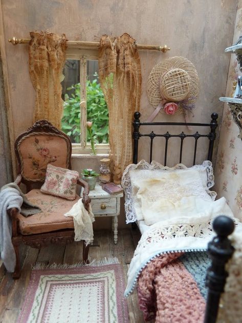 My second favorite era to decorate with...the Wild West.  This totally looks like it belongs in a saloon. Doll House Bedroom, Design House Stockholm, Dollhouse Bedroom, Dolls House Interiors, House Bedroom, Shabby Chic Bedroom, Miniature Rooms, Miniature Houses, Chic Bedroom