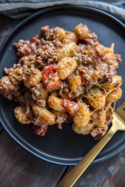 Cheeseburger Gnocchi, Quick Dinners, Gnocchi Recipes, Family Eating, Menu Ideas, Delicious Meals, Healthy Foods To Eat, Main Dish Recipes, Gnocchi