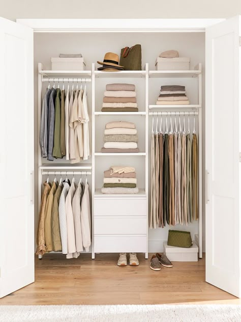 Room With Open Closet, Wardrobe With Hanging Space, Open Cabinet Bedroom, Well Organized Closet, Organised Wardrobe Aesthetic, Shelves Inside Closet, Bedroom Wardrobe Organization, Small Room Closet, Open Closet Ideas Bedroom