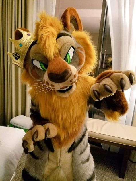 Lion Fursuit, Fursuit Photography, Fursuit Inspiration, Fursuit Tutorial, Fur Suit, Fanart Sketch, Mascaras Halloween, Fursuit Head, Cosplay Cute