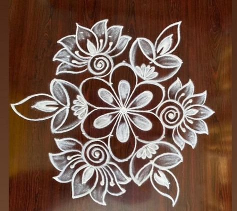 Simple Rongali Design Diwali, Rongali Design Simple, Rongali Design, Mugullu Rangoli Designs, Flower Design Rangoli, Small Free Hand Rangoli, Simple Art Designs, Pattern Design Drawing, Easy Rangoli Designs Videos